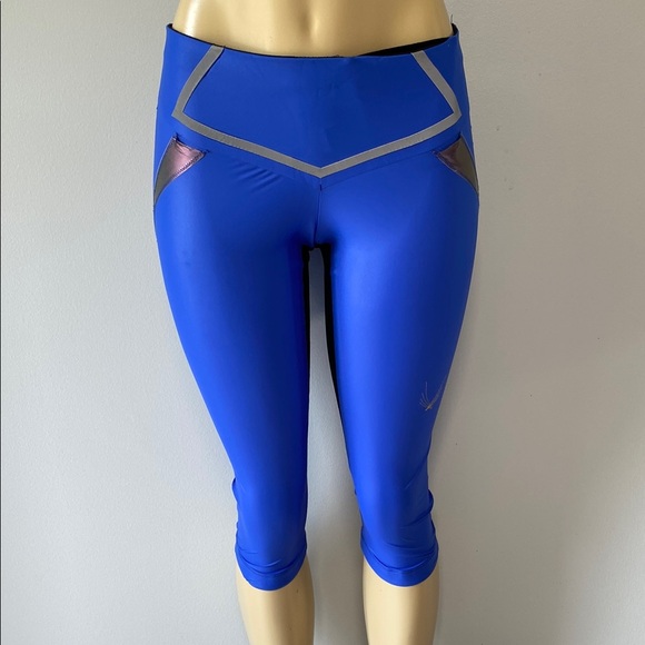 Lucas Hugh London Blue Athletic Capri Leggings Size M - Picture 2 of 10